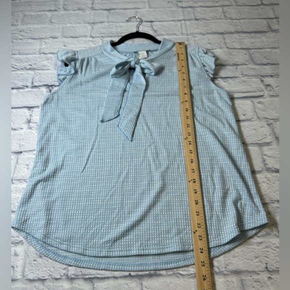 Chic Blue Cap Sleeve Blouse with Tie Front. Officecore. Wear to Work. Career. - Picture 6 of 6